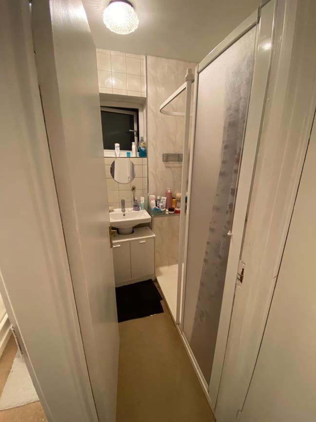 Specious Double Room Available!!! Main Photo