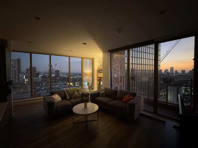 City Centre Penthouse - Modern Fully Furnished Main Photo