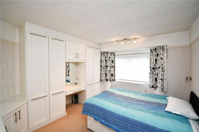 2 Rooms available in Upton Main Photo