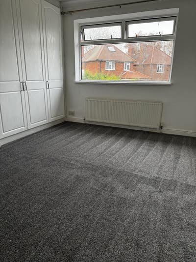 Kingsize Room to Rent in a Very Easy Going Home  Main Photo