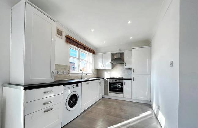 2 bedrooms with 2 bathrooms Main Photo