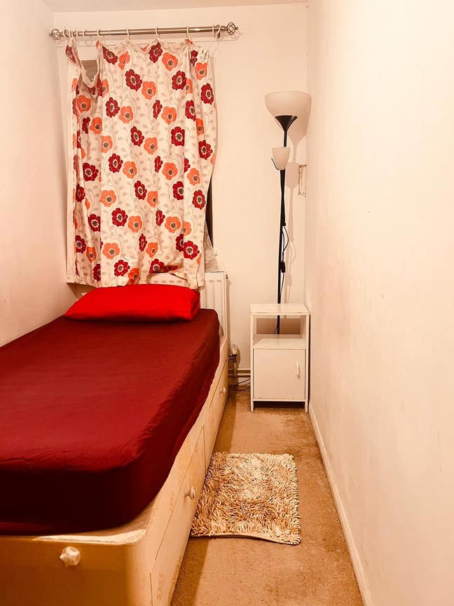 Single Room Rent £480 Main Photo