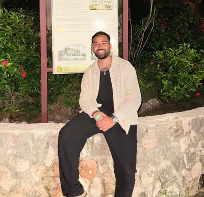 I am a professional aged 27.  Main Photo