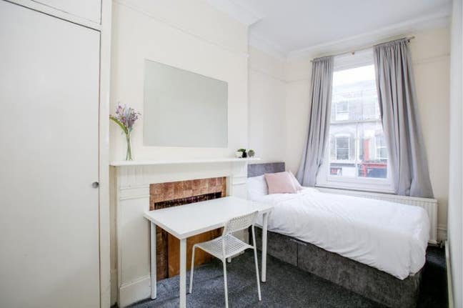 *** Large Cosy Double Rooms In Fulham *** Main Photo