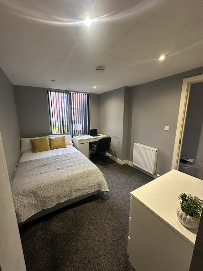 🔥CV1 Ensuites. Great Location. All Bills inc. Main Photo