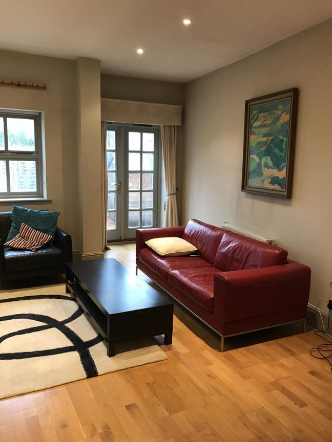 Fantastic Coach house,garden,off street parking. Main Photo