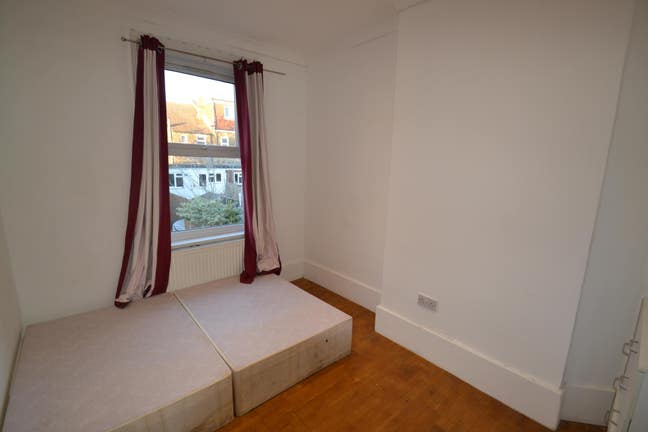 A Double Room Within a Semi - Detached House Main Photo