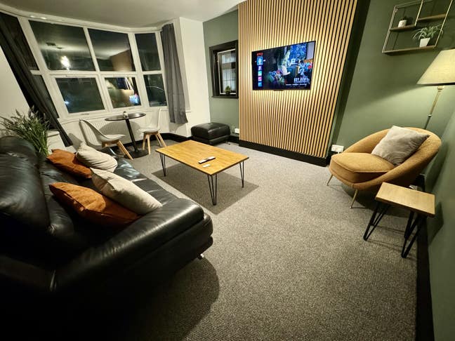 Newly Fully Refurbished house in great location Main Photo