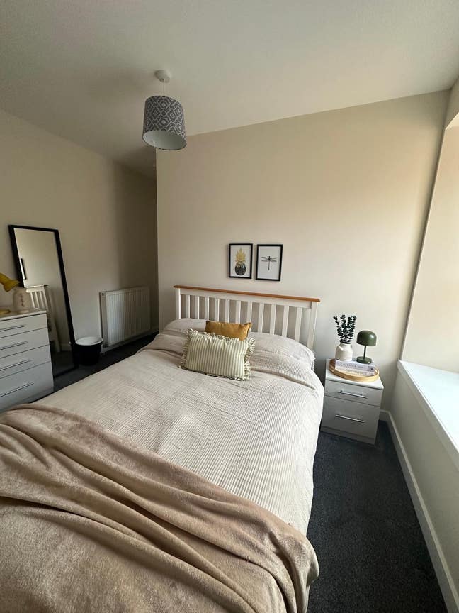Modern Double Room, Montrose Main Photo