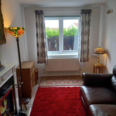 Lovely front room with single bed  Main Photo