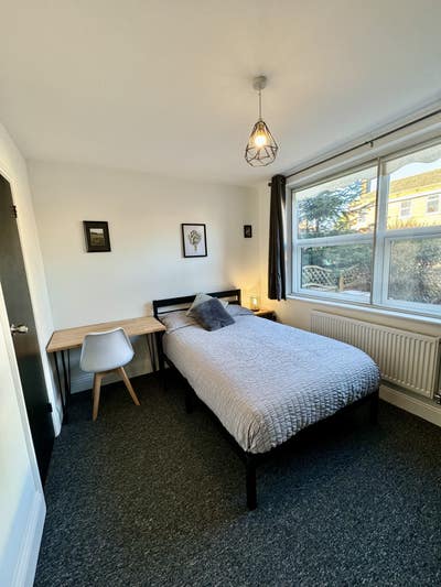 ✨Luxury Newly Refurbished En-Suite Room Available✨ Main Photo