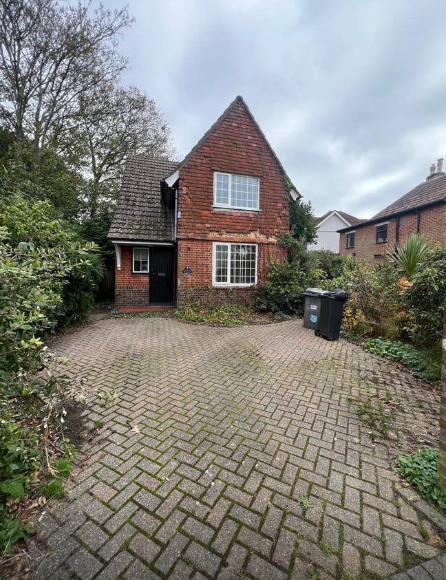 Newly refurbished Detached House  Main Photo