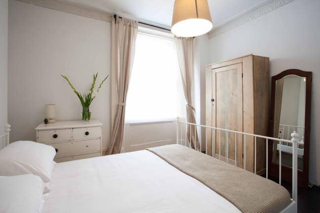 Comfortable double room in  Montpelier family home Main Photo