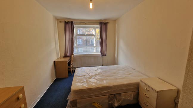Large and Bright double room Main Photo