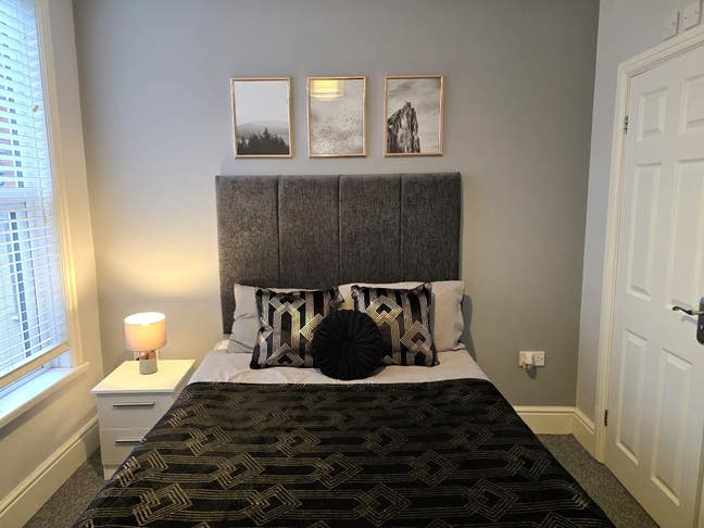 🏡 Stylish Double En Suite Room – Plane Street, An Main Photo