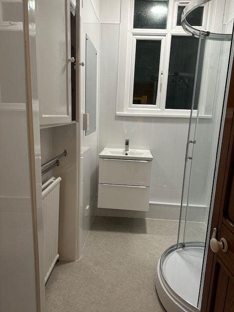 Fantastic very large newly refurbished flat. Main Photo