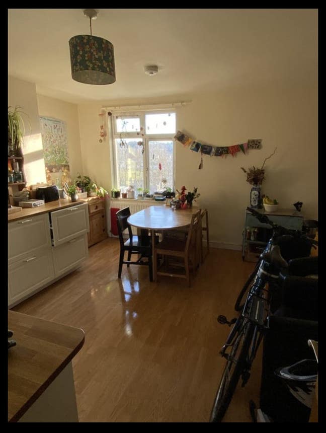 Room in Bedminster Main Photo