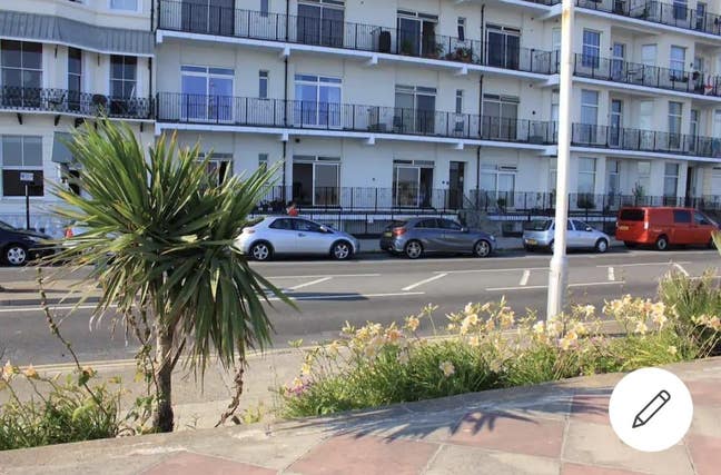 **Beautiful Seafront Flat in Great Location* Main Photo