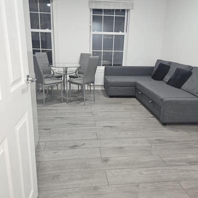 1 Bed Flat with  1 Bthrooms in Great location  Main Photo