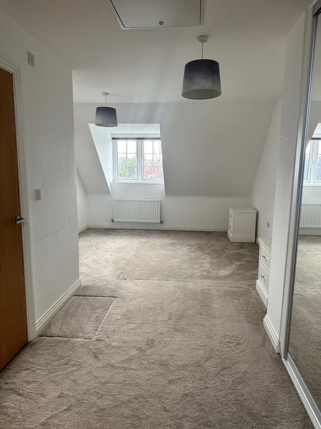 Large room to rent with large en-suite  Main Photo