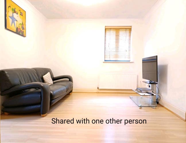 Ensuite dbl+workspace,5min walk CW/10min 2 Bank/Z2 Main Photo