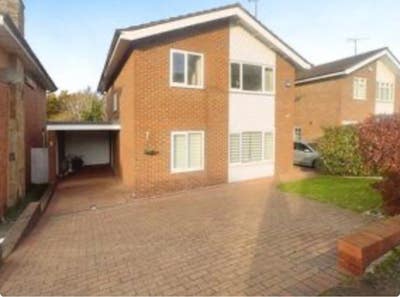 4 Bed Detached House for short term let  Main Photo