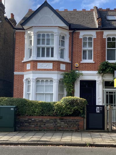 Gorgeous Double Room in Beautiful Edwardian House Main Photo