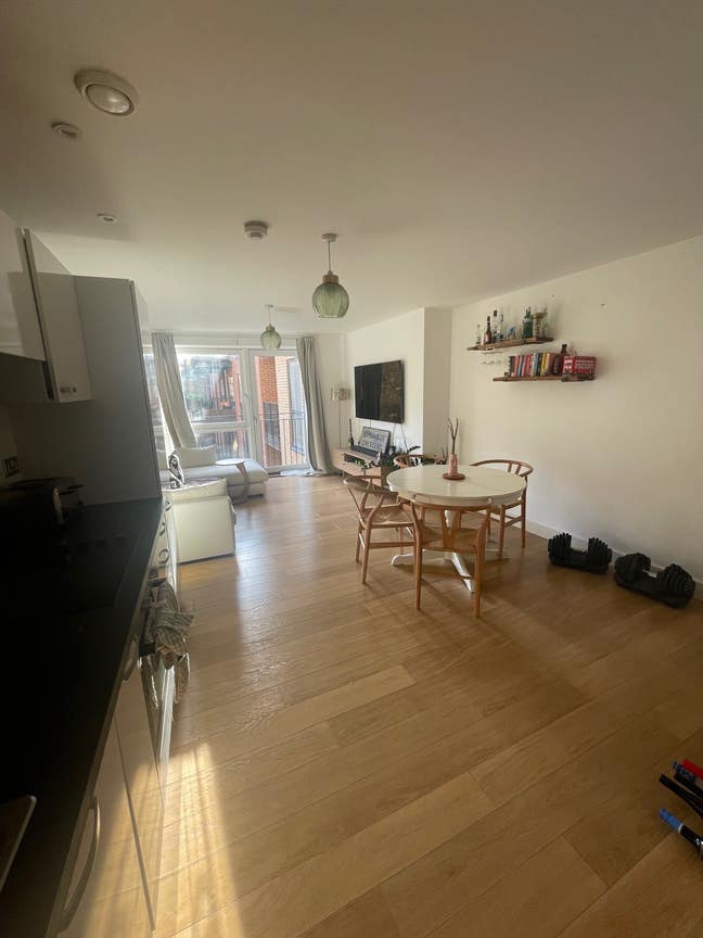 Double Bedroom - Brixton Main Photo
