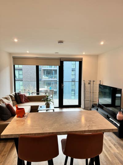  Beautiful Let in Greenwhich Main Photo