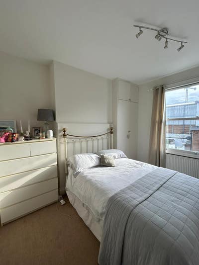 Bright double room in Earlsfield Main Photo
