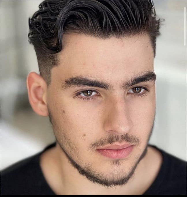 22 year old male looking for room Main Photo