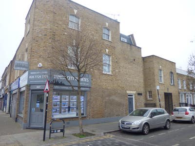 Luxury one bed apartment, Bow E3 Main Photo