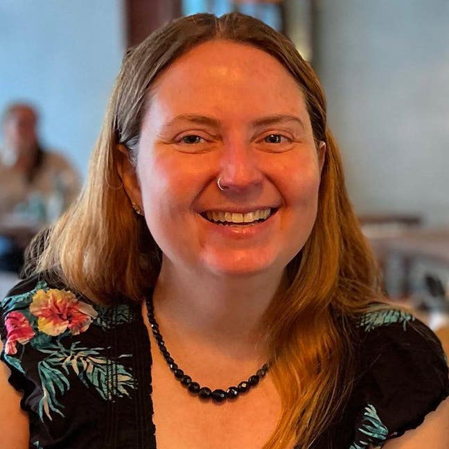 Seeking a substantial-sized double or studio Main Photo