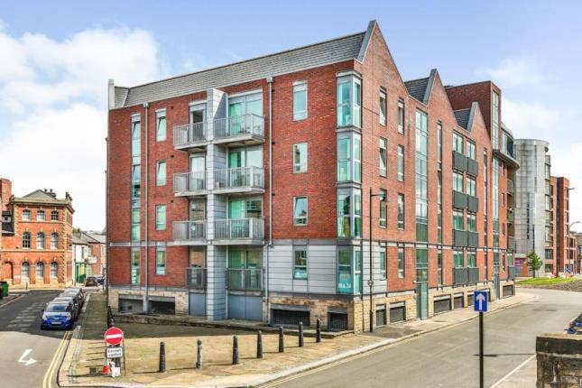 Spacious 2-Bedroom Furnished Flat  in Kelham Isla Main Photo