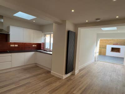 Stunning Newly Refurbished  En-suite in NN2 Main Photo