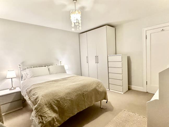 Available now: flat in Streatham Hill Main Photo