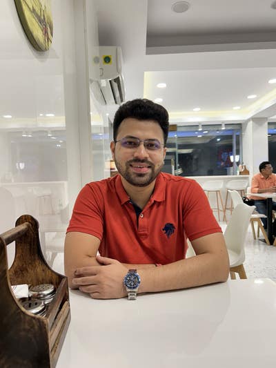Professional seeking clean sociable house share Main Photo