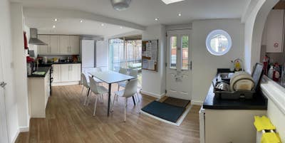 City Centre Double En-Suite Room (Qsr) Main Photo