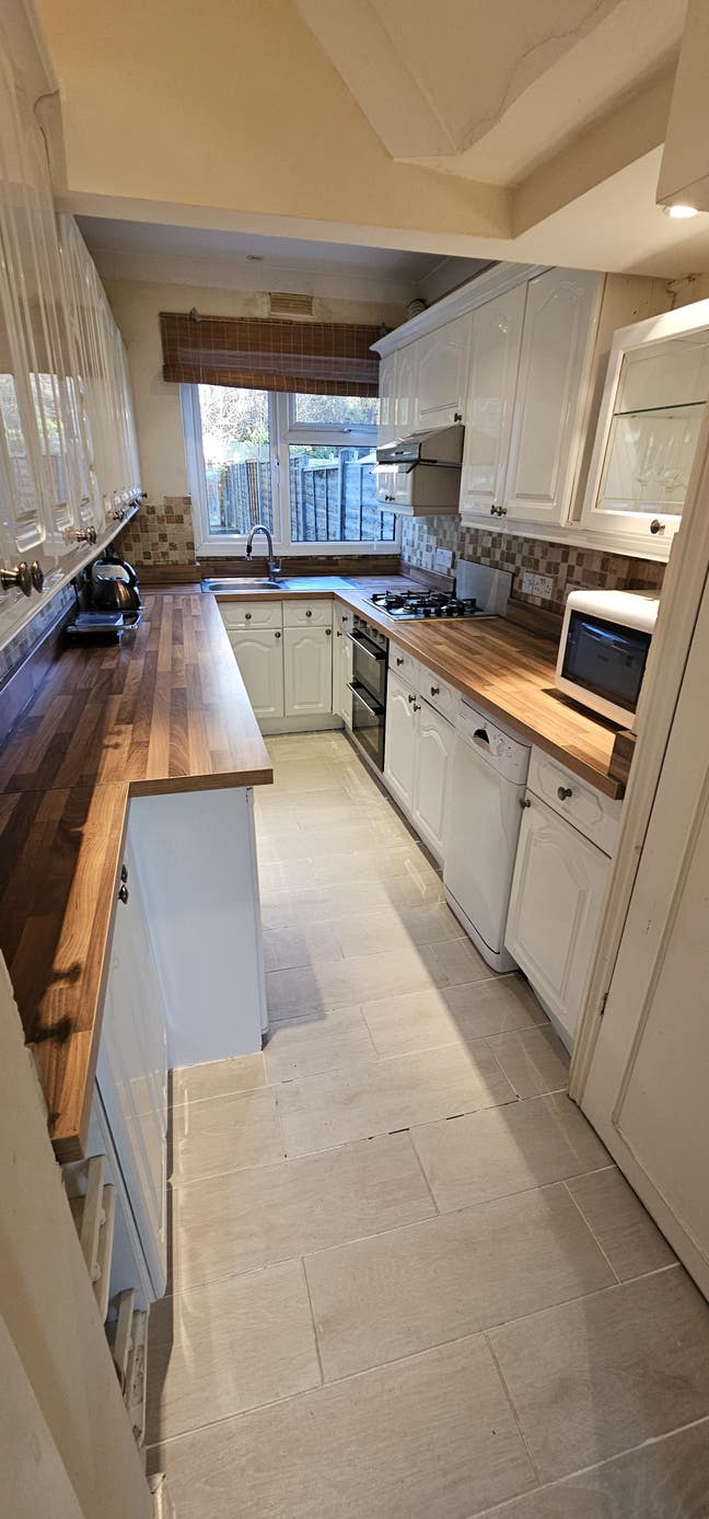  loft room with ensuite near hither green Main Photo