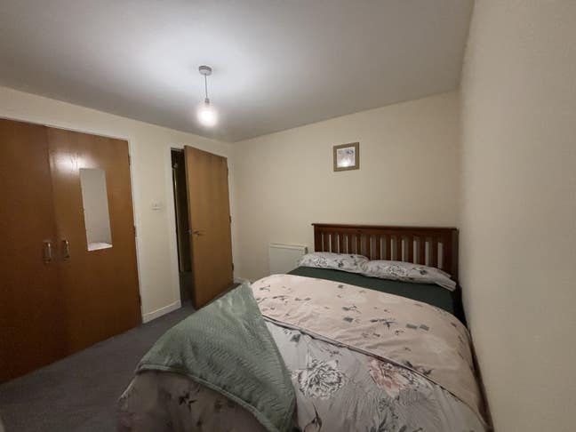 Room for rent near Chesser road Main Photo
