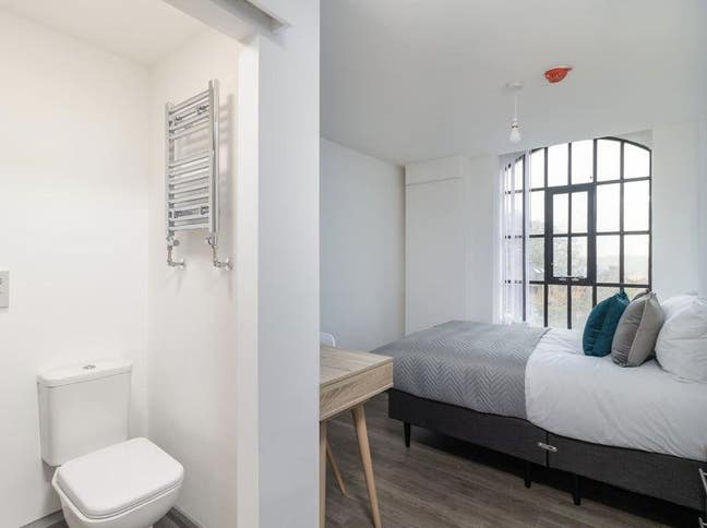 *Affordable 1-Bed Flatshare near Leek Town Centre* Main Photo