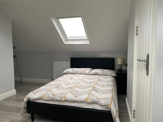Double room . Ensuite . No deposit  Main Photo