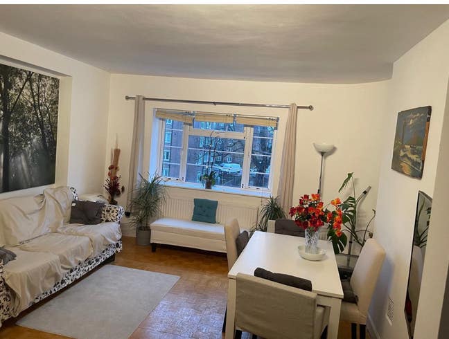 Zones 1 / 2  Large Double Bedroom  Bills Inc Main Photo