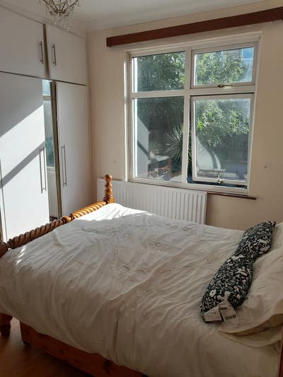 Large Double Bedroom Available Lewisham £850 Mth Main Photo