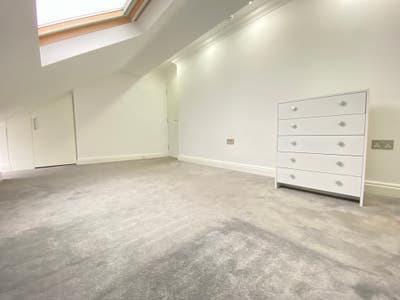 **Single Room** Perryn Rd** Acton** inc Bills** Main Photo