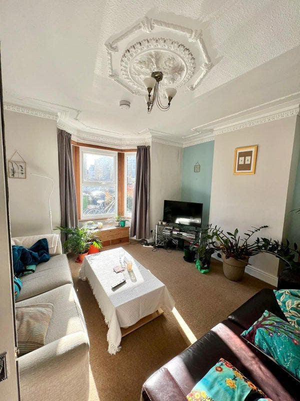 Room with double bed in lovely terrace house Main Photo