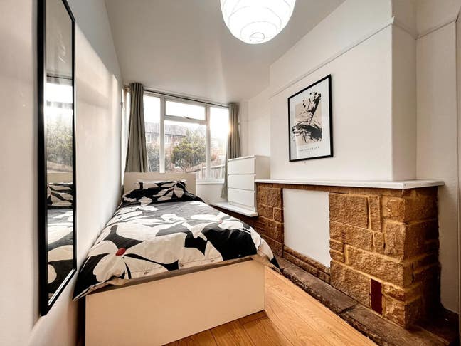 Cozy! Newly Refurbished Single RM! All Bills Inc! Main Photo