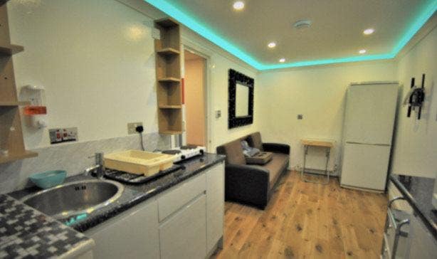 1 bedroom on suit flat  Main Photo