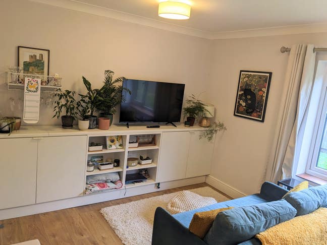 Modern one bed groundfloor flat fully furnished  Main Photo