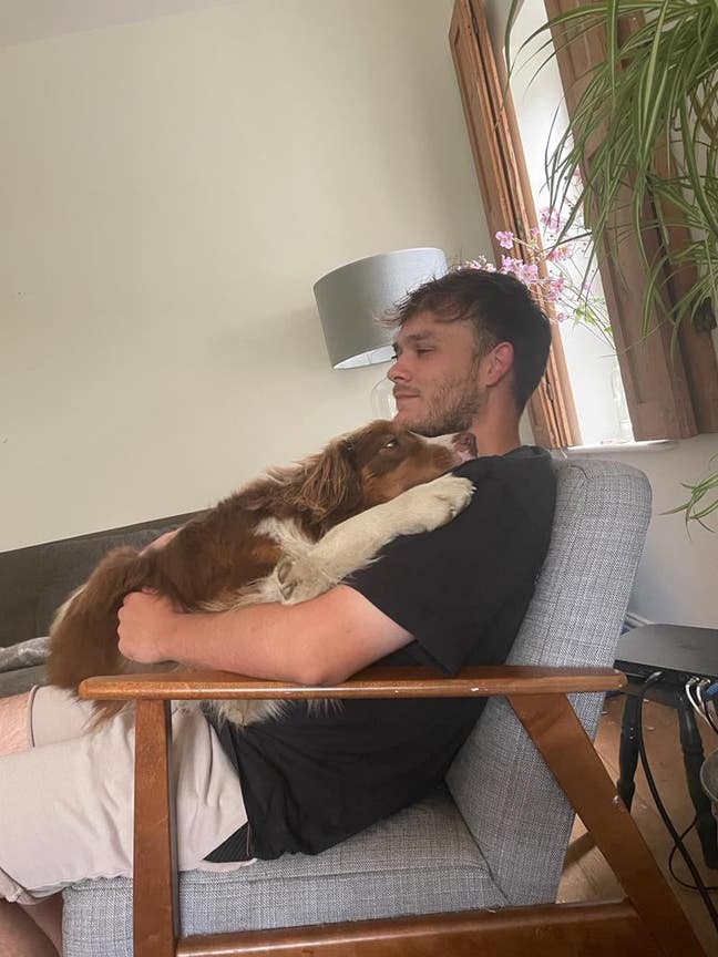 25yo looking to buddy up for 2 or 3 bed flat Main Photo